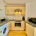 Charming Chelsea Studio, Harrods, Central London
