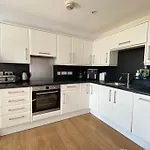 Top Floor 1Bed Appartement With Balcony, City View
