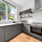 Bermondsey Guest House