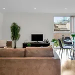 One Bed Apartment in Waterloo near Southwark