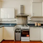 Immense 3Br House, Garden Near Tooting Cmns, South