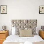 Paddington - 2Br With Balcony - Cityapartmentstay