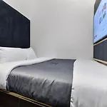 Z Hotel Trafalgar