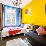 1 Bedroom & Livingroom Apartment Oxford Street In Central London