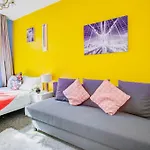 1 Bedroom & Livingroom Apartment Oxford Street In Central London