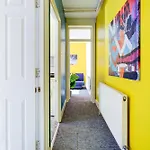 1 Bedroom & Livingroom Apartment Oxford Street In Central London