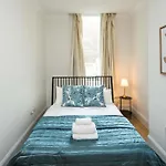 F1 Earlscourt-Kensington-Highstreet-Ac