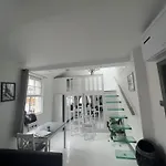 Nice Flat Near Church Street