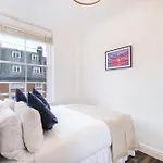 Park Lane Apartment