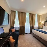 Wellington Hotel by Blue Orchid