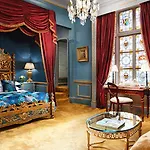 Luxury Suite - The Gore