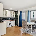 South Kensington - Sherborne Residence