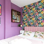 Flat In London