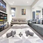 Modern Apartment In Shepherds Bush, Near Westfield
