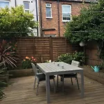 Shepherds Bush London Retreat