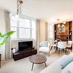 Two Bed Duplex In Covent Garden