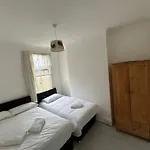 East London 2 Bedroom Flat