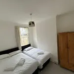 East London 2 Bedroom Flat