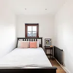 City View Spacious 2 Bedroom Penthouse