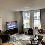 Cosy Single Room With Private Bathroom