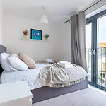 Modern Central London 2Bd Flat Near Victoria