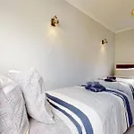 Prime Location Prince\'S Gate Mews 4Bd 3 Bath