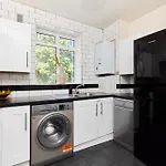 The Holloway Place - Modern 1Bdr Flat With Balcony