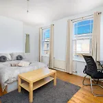 Bright Spacious Double Bedroom