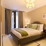 The River Lea Escape - Charming & Bright 2Bdr Flat