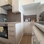 Charming And Cosy 1 Bed Apartment With Terrace In Prime South Kensington Location