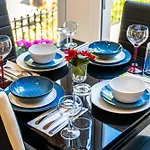 Maida Vale - Carlton Vale Apartments