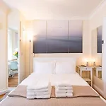 St 1 - Newly Refurbished Studio Flat - Close To Tube 1-2 Mins