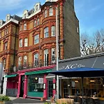 Le Cheval Suite - Chelsea