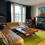 Luxury Maisonette In Top London Location