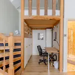 Charming Mezzanine Studio Heart Of Paddington