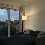 Modern Apartment Near Central London