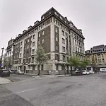 Modern Apartments At Axo Oxford Circus Near The Regent\'S Park In London