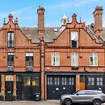 Mayfair Apartment With Private Terrace- 2 Bed