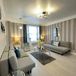 Affordable Apartment Near Oxford Street