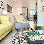 Modern Bedroom With Private Bathroom And Shared Kitchen & Lounge In Our Home