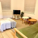 Entire 1 Bed Flat Near Kings Cross London