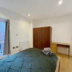 Budget Double Room In Acton, Near Central London & Heathrow