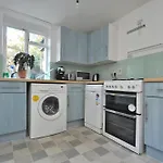 Large Garden Flat In The Heart Of Islington
