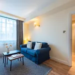 Capital One Bedroom Flat Chelsea Cloisters 724