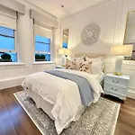 Elegant London Apartment