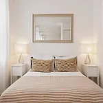 Oxford Circus Designer Apartment