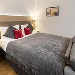 Notting Hill House
