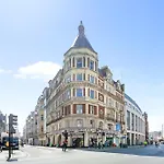 Piccadilly, Soho 1 Bedroom Sleep 6 Vr1