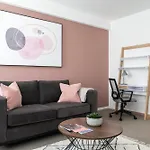 Dolphin House Serviced Apartments