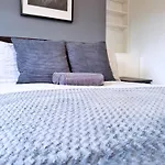 Liberty Stockwell Rooms